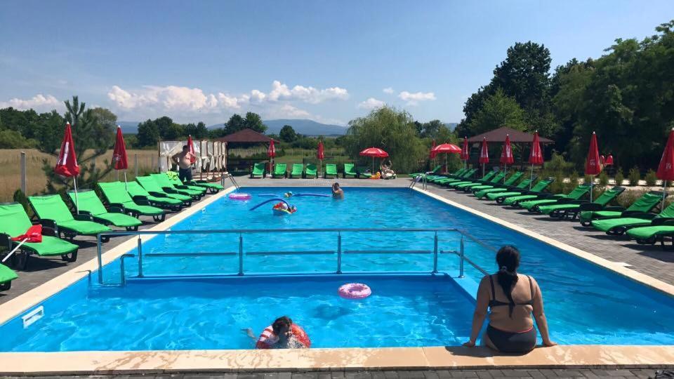 Hanul Lui Bogdan Economy Inn Făget Εξωτερικό φωτογραφία