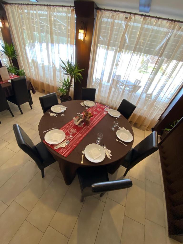 Hanul Lui Bogdan Economy Inn Făget Εξωτερικό φωτογραφία