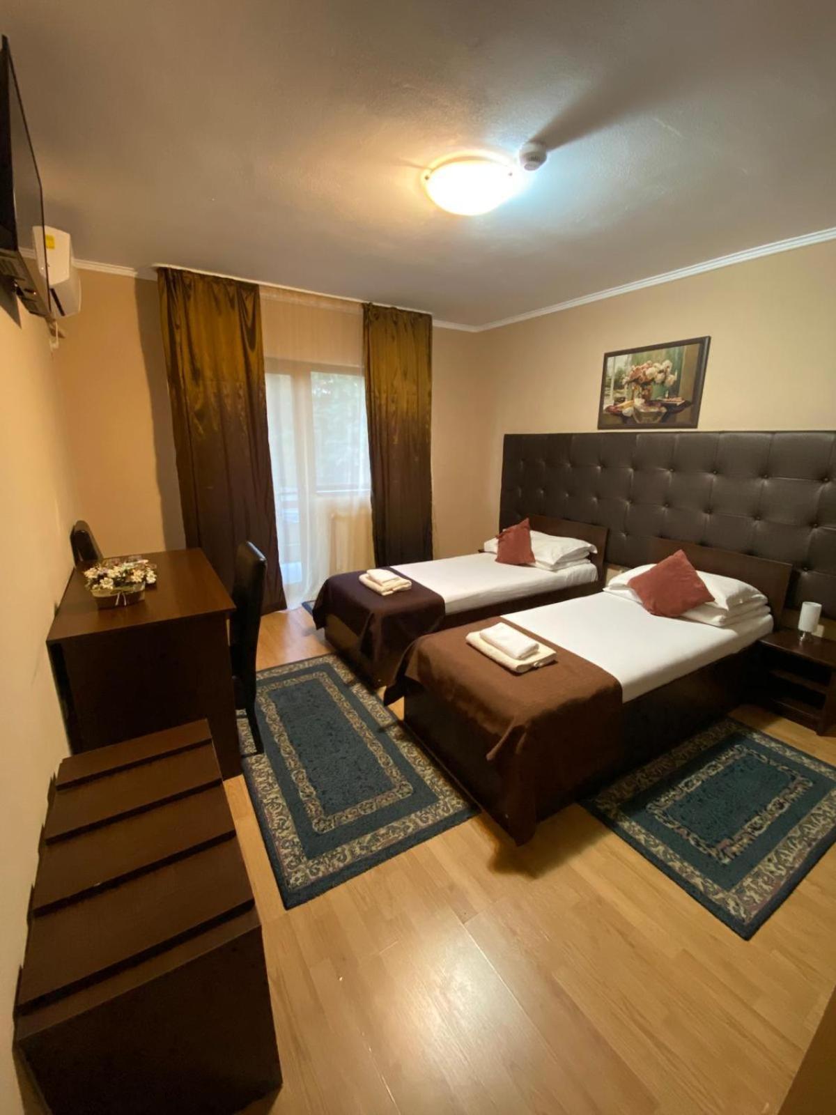 Hanul Lui Bogdan Economy Inn Făget Εξωτερικό φωτογραφία